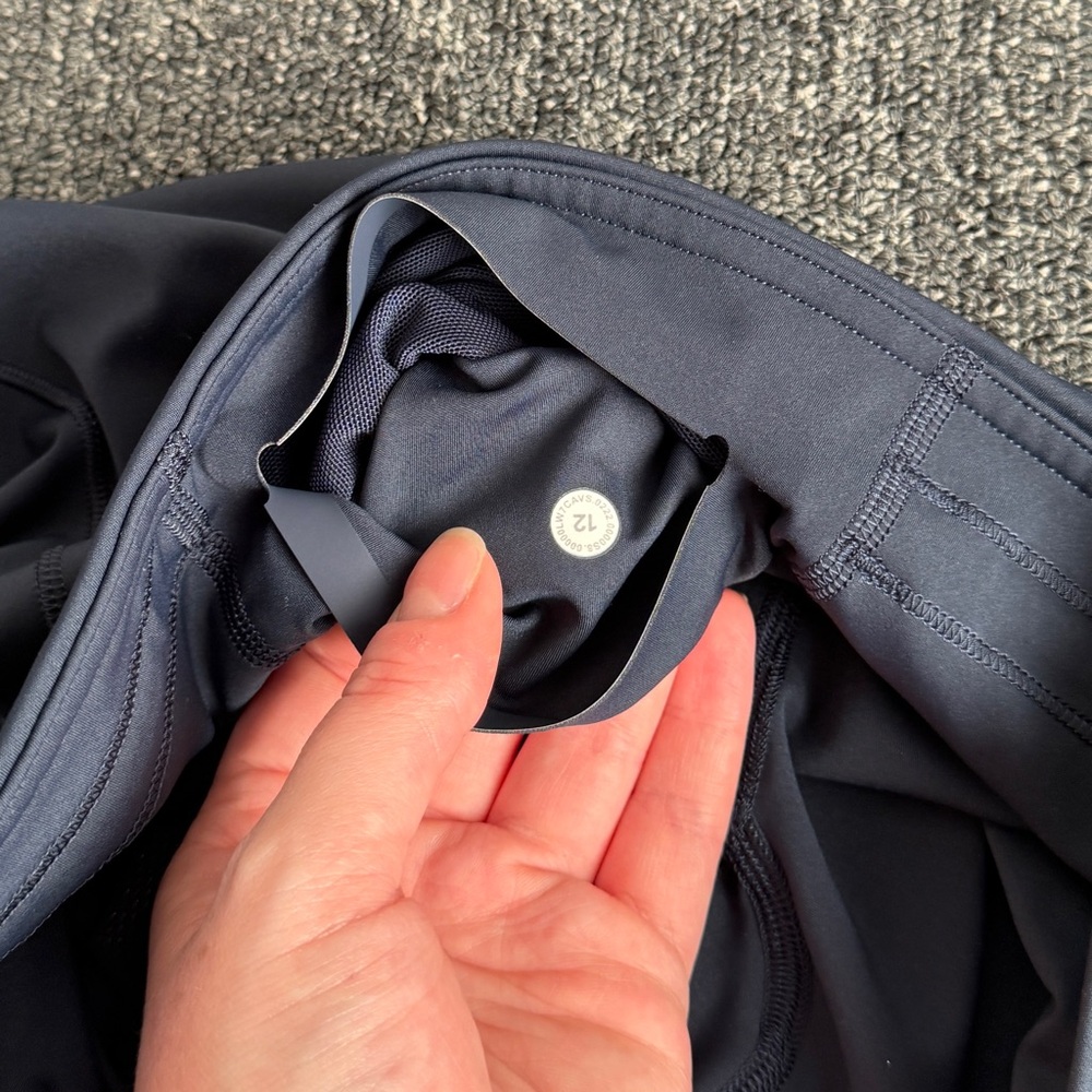 Lululemon Navy Blue Base Pace High Rise Shorts 6” Inseam Women’s Size 12 - Picture 9 of 15